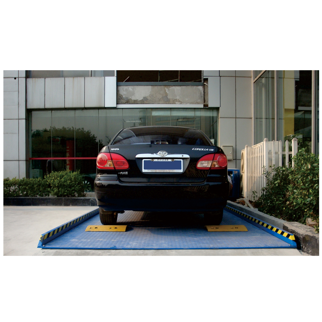 汽車升降平臺(tái)